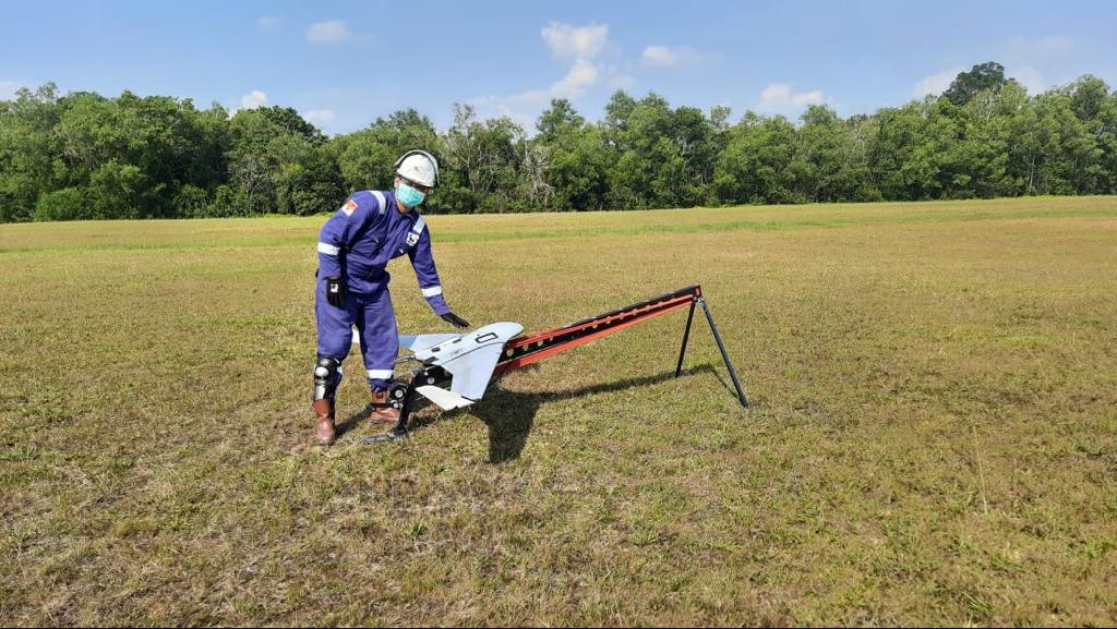 Drone untuk pengawasan pipa migas - Terra Drone Indonesia