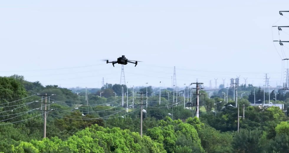 Drone untuk pemetaan vegertasi padat