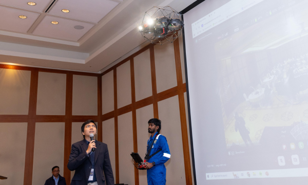 Drone Elios 3 dioperasikan di acara Advanced NDT and Drone Technology Demo Workshop